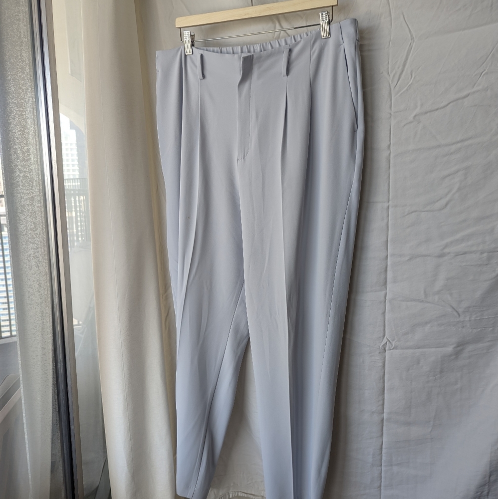 Uniqlo Drape Relaxed Tapered Ankle Pants